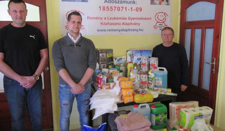 Adomány érkezett a Veszprém megyei Ajkáról!