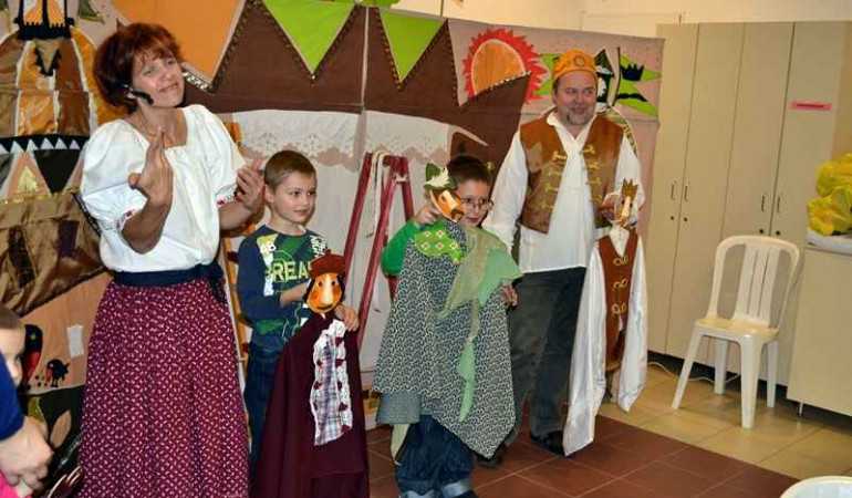 Cibere Meseszínház előadása a leukémiás és daganatos beteg gyermekeknek