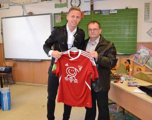 Dzsudzsák Balázs üzenete a kis betegeknek!