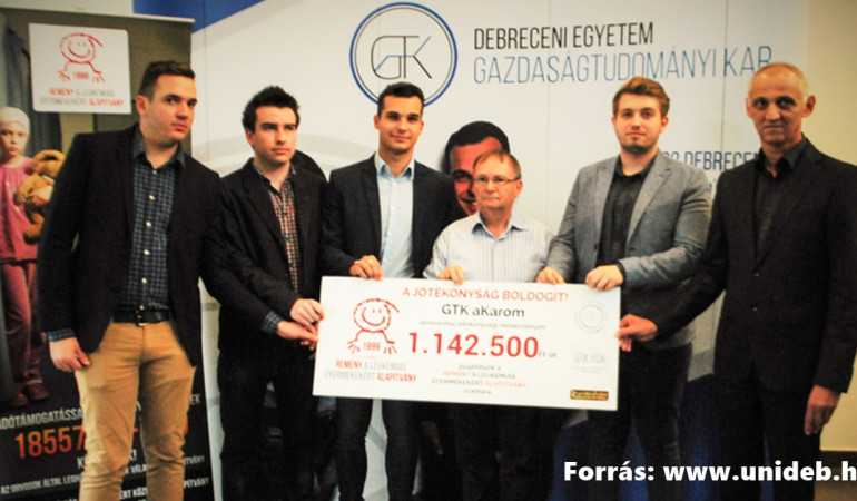 Jótékony közgazdászok