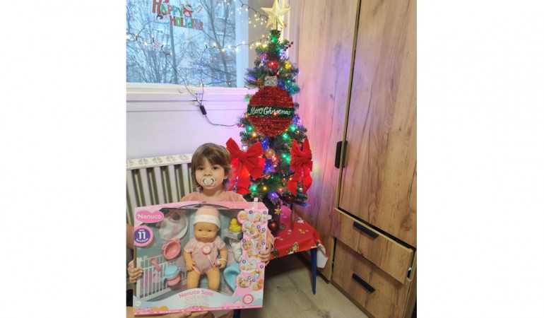 Maja álma, egy interaktív baba volt Karácsonyra