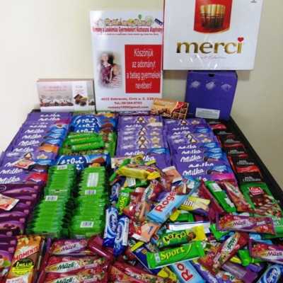 Érkeznek a „cipősdoboznyi szeretet” ajándékai és a csokoládék - alapítvány, adó 1%, támogatás