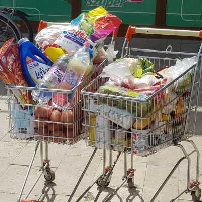 Nagy bevásárlás Jázmin családjának - alapítvány, adó 1%, támogatás