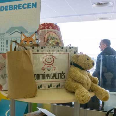 A DEAC kezdeményezésére indult jótékonysági adománygyűjtés a férfi futsal kupameccsen - alapítvány, adó 1%, támogatás