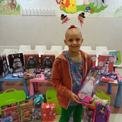 Eljutottak a beteg gyermekekhez a szeretet ajándékai - alapítvány, adó 1%, támogatás