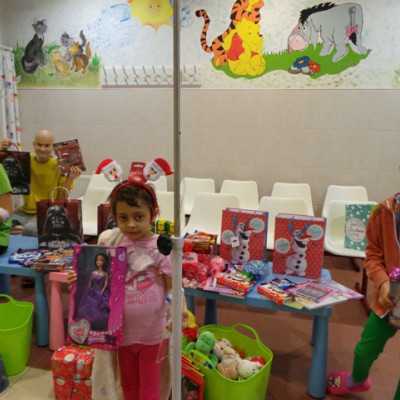 Eljutottak a beteg gyermekekhez a szeretet ajándékai - alapítvány, adó 1%, támogatás