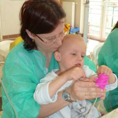 A Creatoys Kft. csodálatos játékait is átadtuk az anyáknapjára készülõdve! - adó, 1%, alapítvány, támogatás