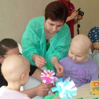 A Creatoys Kft. csodálatos játékait is átadtuk az anyáknapjára készülõdve! - adó, 1%, alapítvány, támogatás