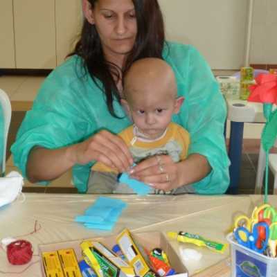 A Creatoys Kft. csodálatos játékait is átadtuk az anyáknapjára készülõdve! - adó, 1%, alapítvány, támogatás