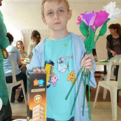 A Creatoys Kft. csodálatos játékait is átadtuk az anyáknapjára készülõdve! - adó, 1%, alapítvány, támogatás