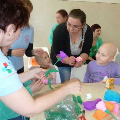 A Creatoys Kft. csodálatos játékait is átadtuk az anyáknapjára készülõdve! - adó, 1%, alapítvány, támogatás