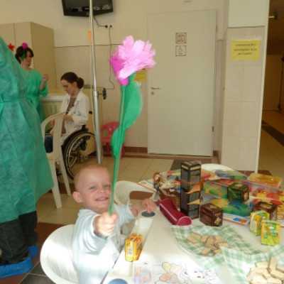 A Creatoys Kft. csodálatos játékait is átadtuk az anyáknapjára készülõdve! - adó, 1%, alapítvány, támogatás