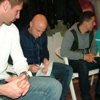 A DVSC focistáival közösen adományoztunk a Gyermekgyógyászati Intézet részére! - adó, 1%, alapítvány, támogatás