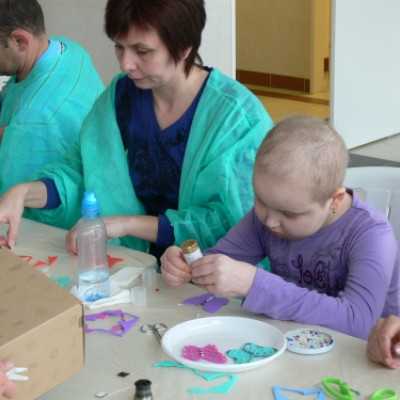 A hódmezõvásárhelyi Cibere Meseszínház vendégjátékával kedveskedtünk a gyerekeknek. - adó, 1%, alapítvány, támogatás