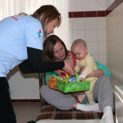 A hódmezõvásárhelyi Cibere Meseszínház vendégjátékával kedveskedtünk a gyerekeknek. - adó, 1%, alapítvány, támogatás