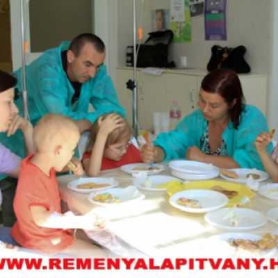 A kórházban kezelt kicsiknek is ünnep a gyereknap! - adó, 1%, alapítvány, támogatás