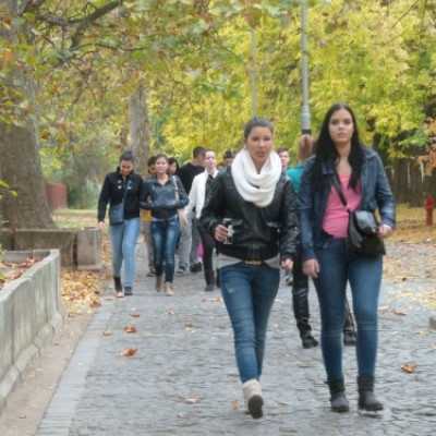 A Medgyessy Ferenc Gimnázium jótékonysággal egybekötött diák önkormányzati napja - adó, 1%, alapítvány, támogatás