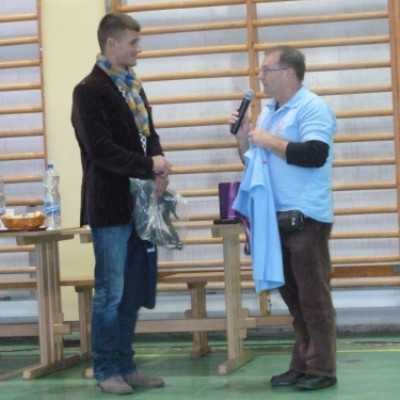 A Medgyessy Ferenc Gimnázium jótékonysággal egybekötött diák önkormányzati napja - adó, 1%, alapítvány, támogatás