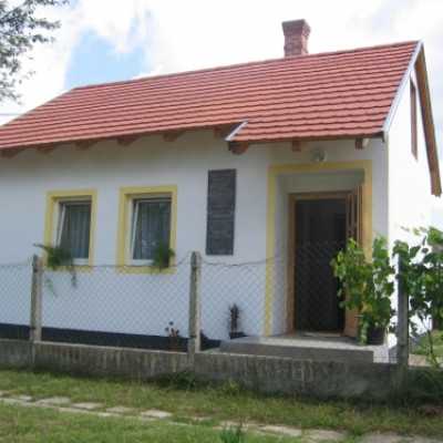 Apartmanátadás a bakonyszücsi Daganatos Gyermekek Lelki Rehabilitációs Otthonában - adó, 1%, alapítvány, támogatás