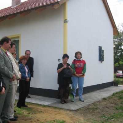 Apartmanátadás a bakonyszücsi Daganatos Gyermekek Lelki Rehabilitációs Otthonában - adó, 1%, alapítvány, támogatás