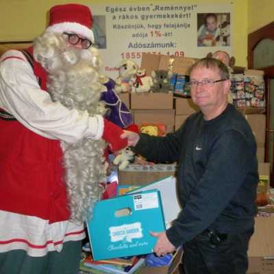 Érkeznek a „cipősdoboznyi szeretet” ajándékai és a csokoládék 2016 - alapítvány, adó 1%, támogatás