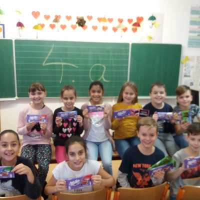 Érkeznek a „cipősdoboznyi szeretet” ajándékai és a csokoládék - alapítvány, adó 1%, támogatás