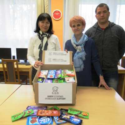 Érkeznek a „cipősdoboznyi szeretet” ajándékai és a csokoládék 2019 december - alapítvány, adó 1%, támogatás