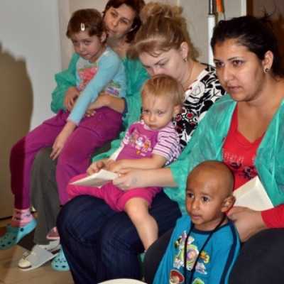 Cibere Meseszínház elõadása a leukémiás és daganatos beteg gyermekeknek - adó, 1%, alapítvány, támogatás