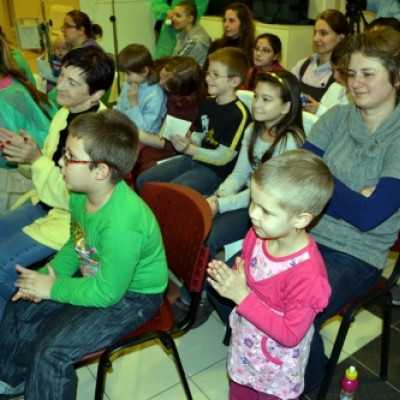 Cibere Meseszínház elõadása a leukémiás és daganatos beteg gyermekeknek - adó, 1%, alapítvány, támogatás