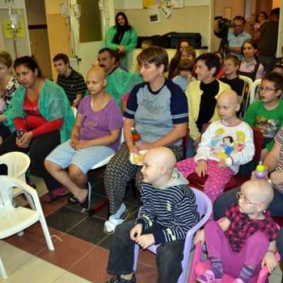 Cibere Meseszínház elõadása a leukémiás és daganatos beteg gyermekeknek - adó, 1%, alapítvány, támogatás