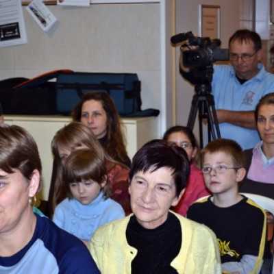 Cibere Meseszínház elõadása a leukémiás és daganatos beteg gyermekeknek - adó, 1%, alapítvány, támogatás