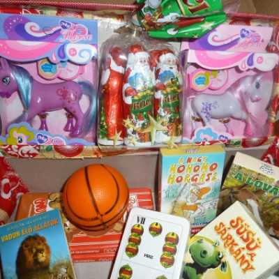 Cipõsdoboznyi szeretetek érkeznek Karácsonyra! - adó, 1%, alapítvány, támogatás