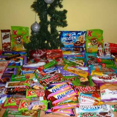 Érkeznek a „cipősdoboznyi szeretet” ajándékai és a csokoládék 2016 - alapítvány, adó 1%, támogatás