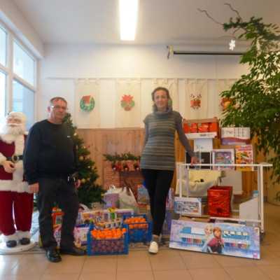 Érkeznek a „cipősdoboznyi szeretet” ajándékai és a csokoládék 2016 - alapítvány, adó 1%, támogatás