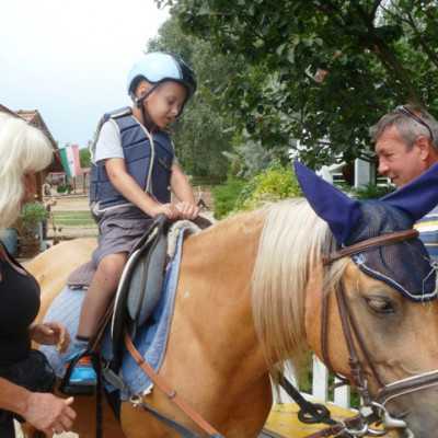 Családi nap Sasvári Sándornál - alapítvány, adó 1%, támogatás