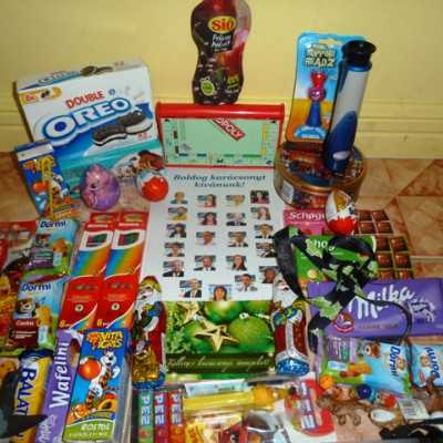 Érkeznek a „cipősdoboznyi szeretet” ajándékai és a csokoládék 2016 - alapítvány, adó 1%, támogatás