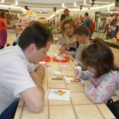 Csokoládét gyűjtünk mézeskalács díszítéssel egybekötve a Debreceni Fórumban! - adó, 1%, alapítvány, támogatás