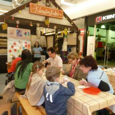 Csokoládét gyűjtünk mézeskalács díszítéssel egybekötve a Debreceni Fórumban! - adó, 1%, alapítvány, támogatás