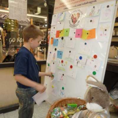 Csokoládét gyűjtünk mézeskalács díszítéssel egybekötve a Debreceni Fórumban! - adó, 1%, alapítvány, támogatás