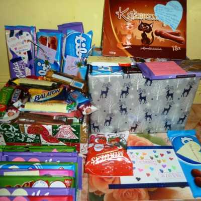 Érkeznek a „cipősdoboznyi szeretet” ajándékai és a csokoládék 2016 - alapítvány, adó 1%, támogatás