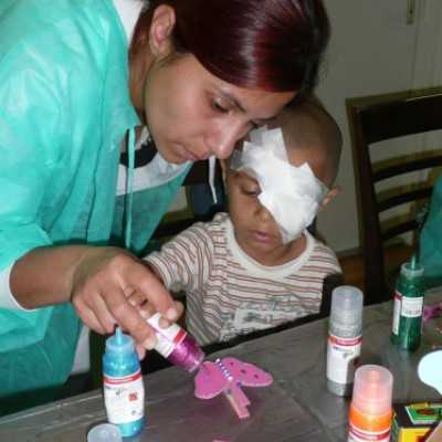 DE OEC Gyermekklinikán 2010. november 09-én tartott kézművesfoglalkozás - adó, 1%, alapítvány, támogatás