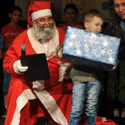 Decemberi ajándékozási ünnepség 2015 - adó, 1%, alapítvány, támogatás