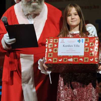 Decemberi ajándékozási ünnepség 2015 - adó, 1%, alapítvány, támogatás