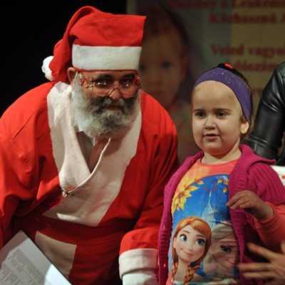 Decemberi ajándékozási ünnepség 2015 - adó, 1%, alapítvány, támogatás