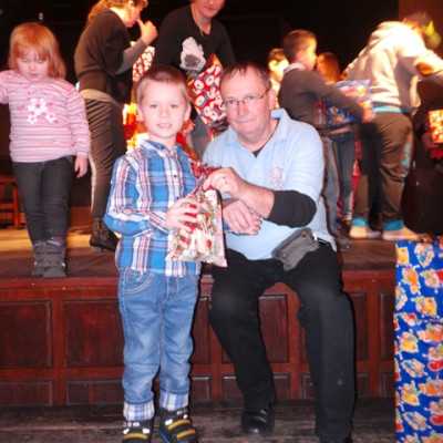 Decemberi ajándékozási ünnepség 2015 - adó, 1%, alapítvány, támogatás