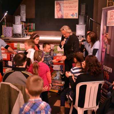 Decemberi ajándékozási ünnepség 2015 - adó, 1%, alapítvány, támogatás