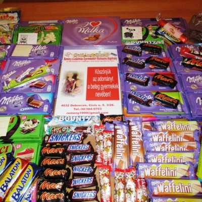 Érkeznek a „cipősdoboznyi szeretet” ajándékai és a csokoládék 2017 - alapítvány, adó 1%, támogatás