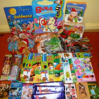 Érkeznek a „cipősdoboznyi szeretet” ajándékai és a csokoládék 2016 - alapítvány, adó 1%, támogatás