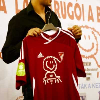 DVSC-TEVA mezek jótékonysági sorsolása és átadása! - adó, 1%, alapítvány, támogatás