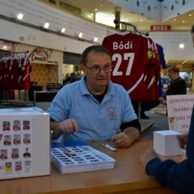 DVSC-TEVA mezek jótékonysági sorsolása és átadása! - adó, 1%, alapítvány, támogatás